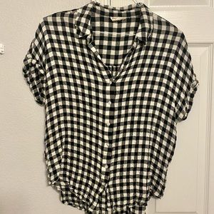 Gingham Black and White Short Sleeved Top